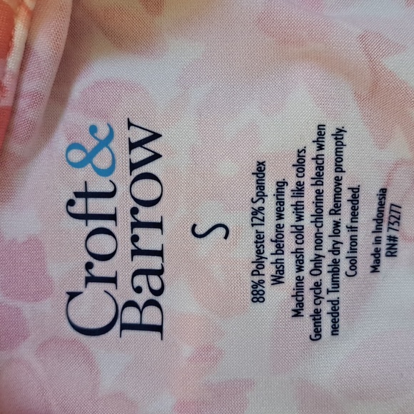 Croft & Barrow Floral Lightweight Wrinkle Resistant Blouse. Size Small NWT - Picture 7 of 9